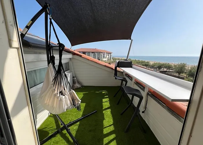 Family Beachfront With Ocean Views Apartment *